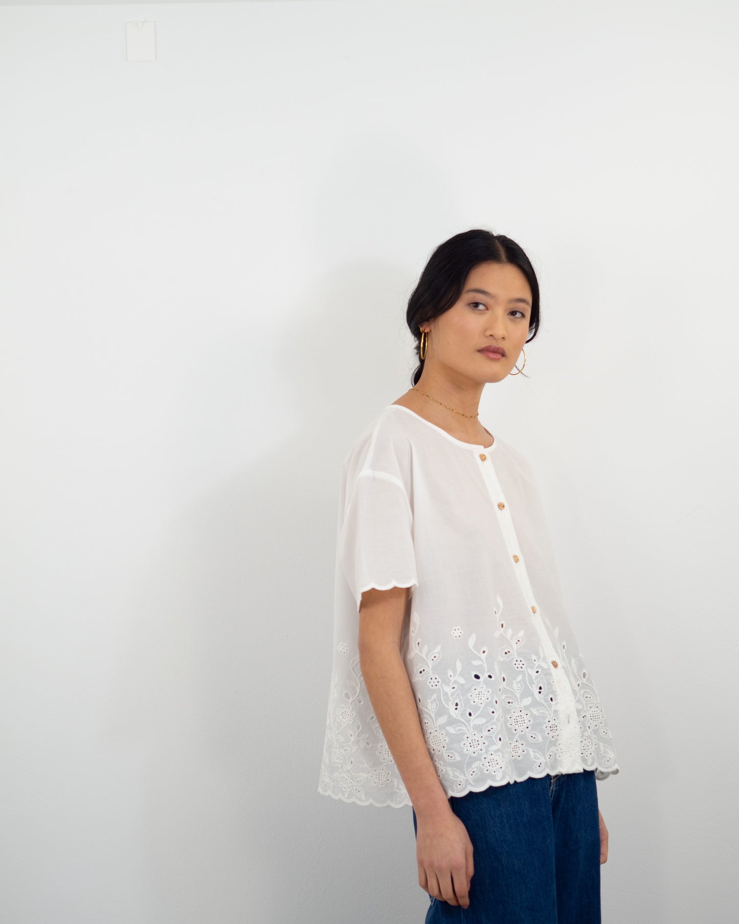 Camisa  blanca de flores