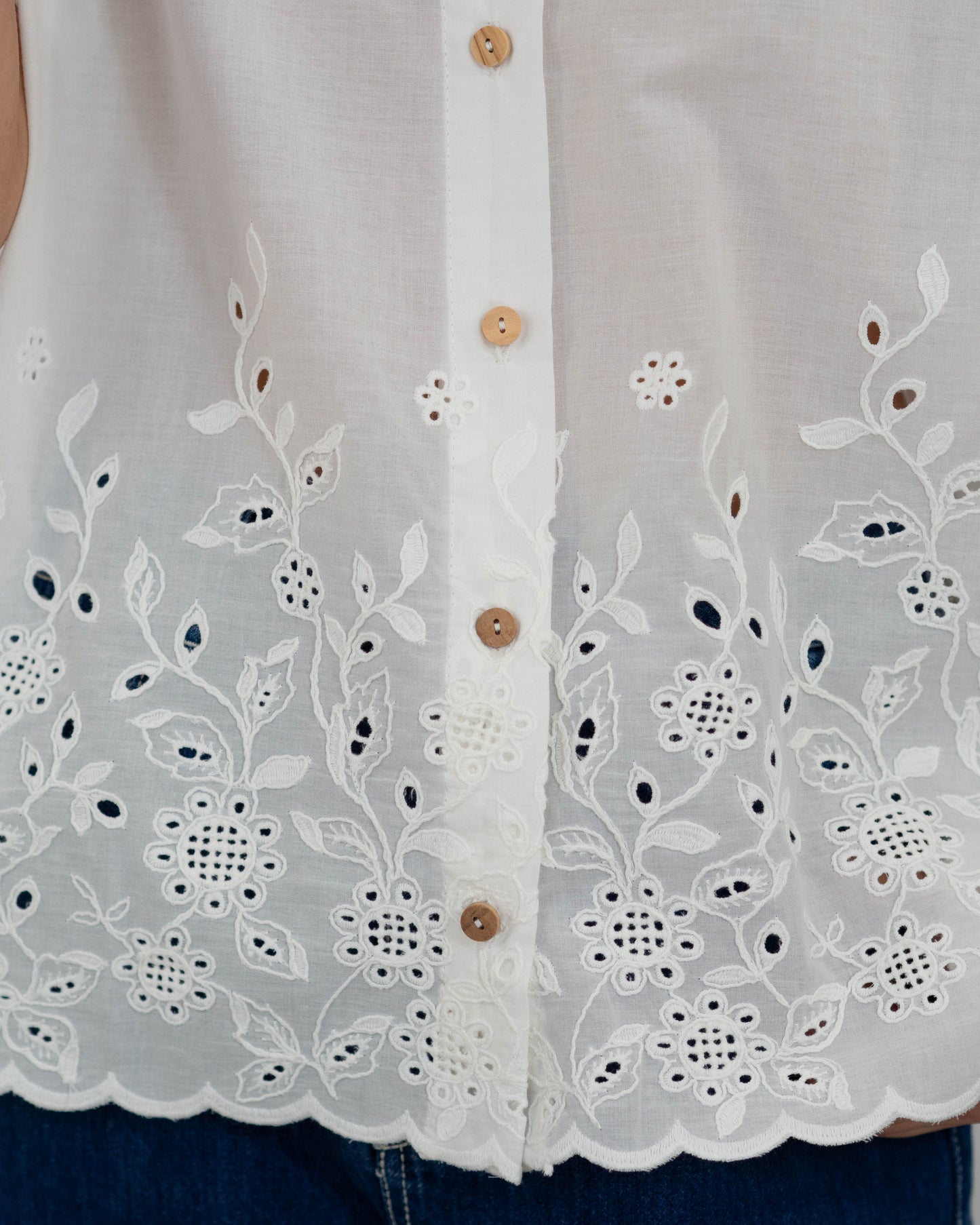 Camisa  blanca de flores