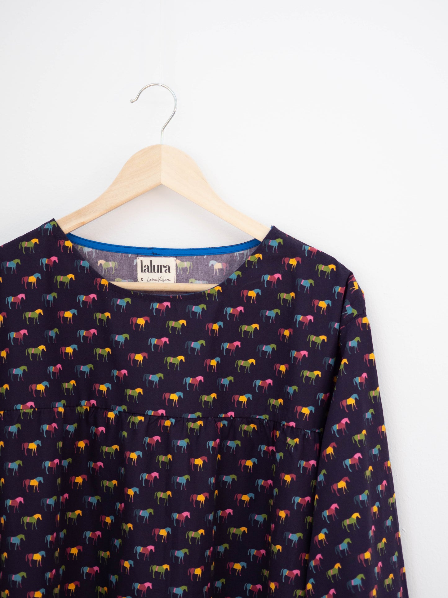 camisa caballitos