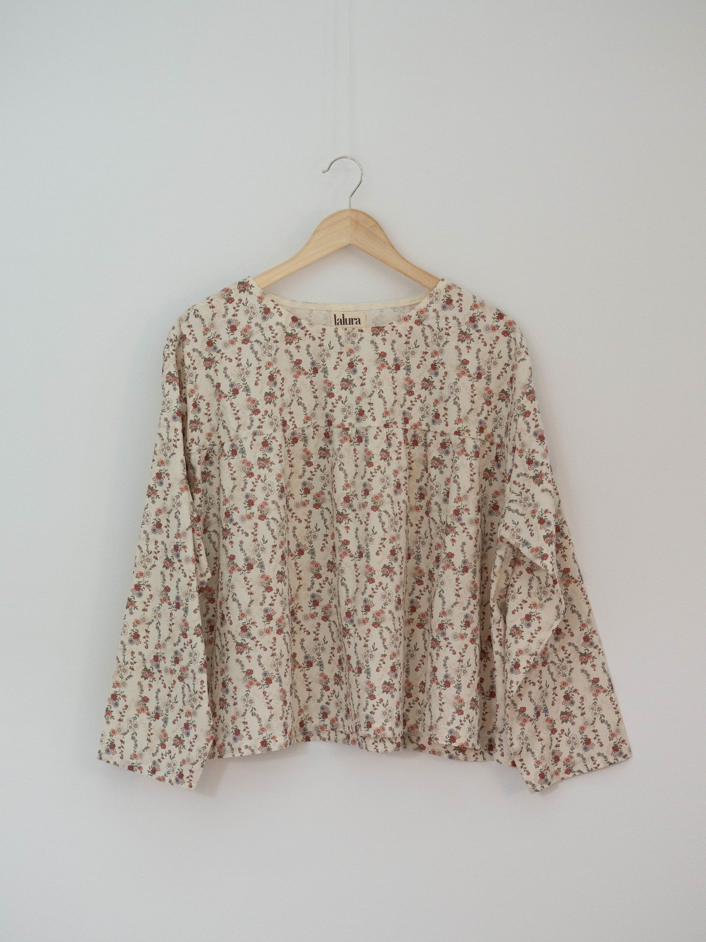 camisa flores