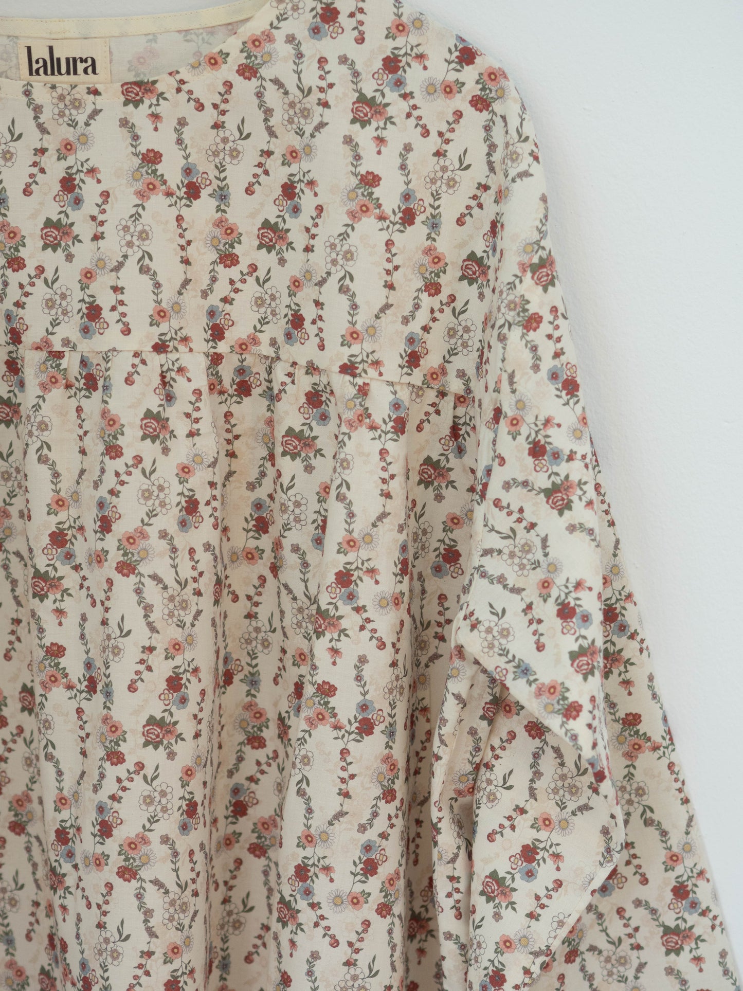 camisa flores